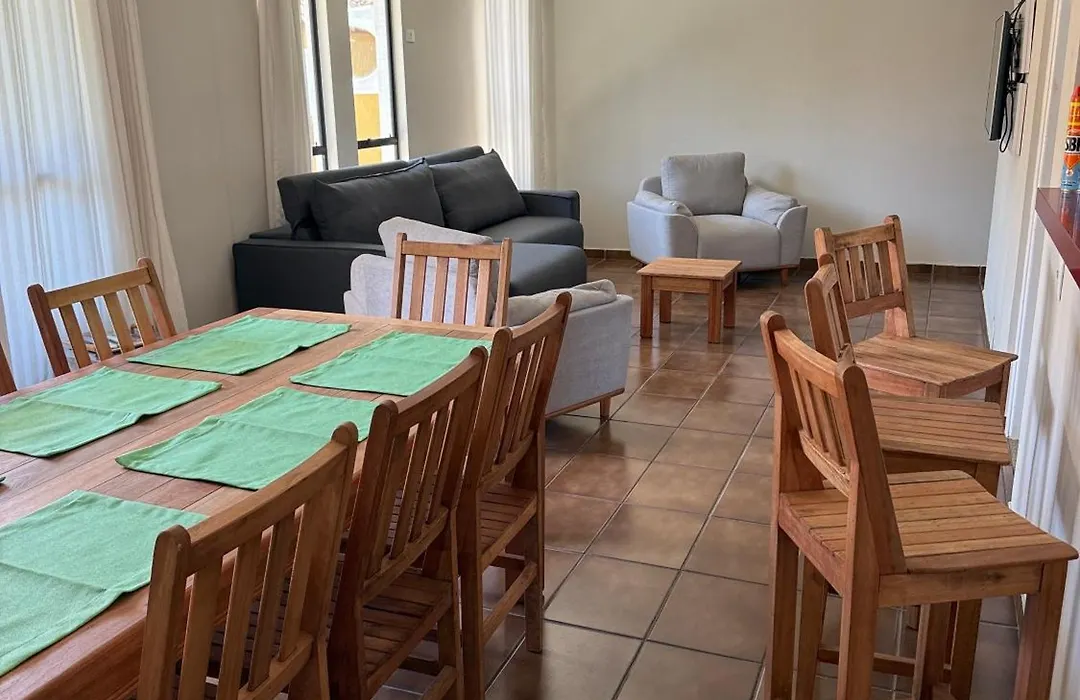 Amplo apartamento Enseada-1